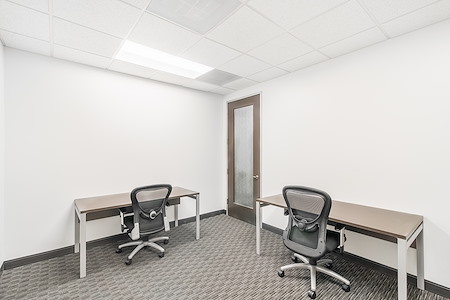 Regus | One Urban Centre at Westshore - Day Desk