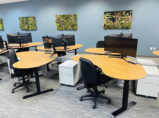 Working at Outlet Coworking - Roseville at Roseville