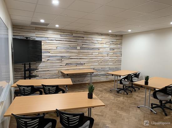 Working at Wilshire 1001 Premium Flex Space & Coworking Solutions at Los Angeles