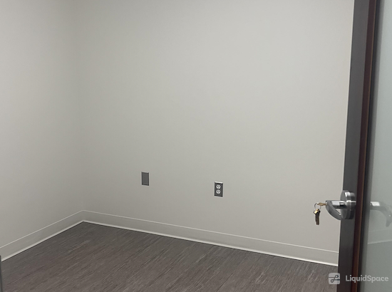Working at Oasis Office - Rockville at Rockville