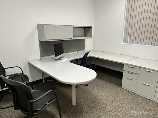 Working at Office Evolution - Roselle at Roselle