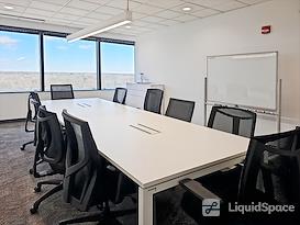 Regus | IL, Buffalo Grove - E Lake Cook Rd