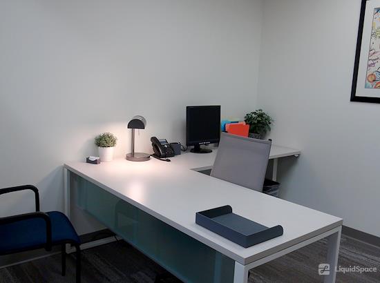 Working at Office Evolution - Jacksonville (Town Center) at Jacksonville