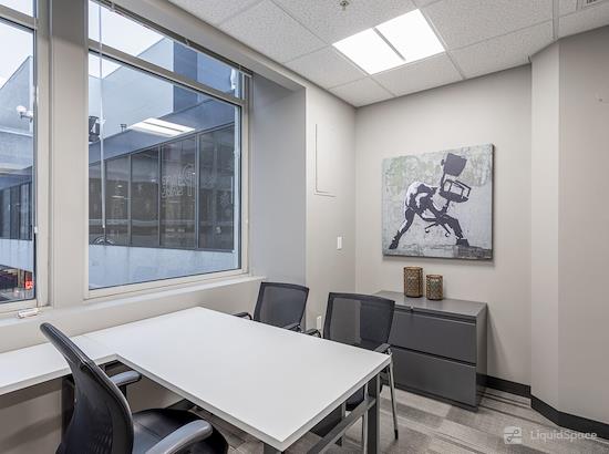 Working at Crescent Executive Suites at Spokane