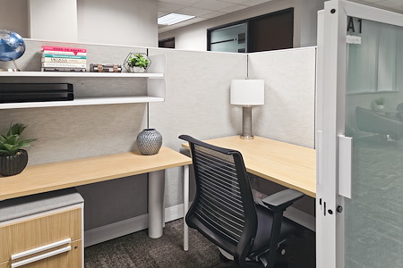 Regus | Cedar Rapids - N River Blvd NE - Day Desk