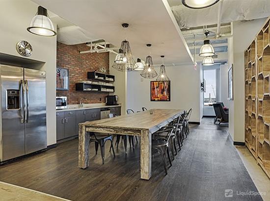 Working at Regus | Beacon Hill, 100 Cambridge Street at Boston