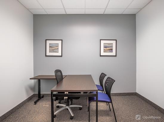 Working at Regus | Business Exchange Building at Lee's Summit