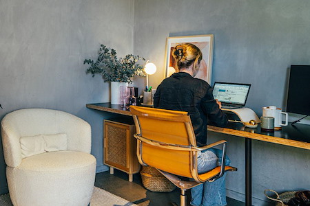 WorkLife Coledale - External Private Office Suite 2-4 people