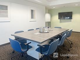 Regus | CA, Fresno - 1690 W Shaw Ave