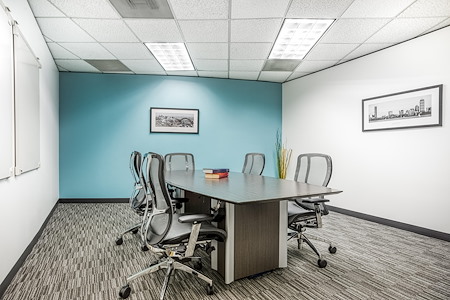 Regus | Seattle - Columbia Center - Meeting Room