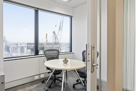 The Executive Centre - Salesforce Tower - 3-Desk Internal Private Office