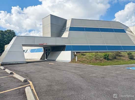 Working at Regus | FL, Pensacola – 545 Brent Lane at Pensacola