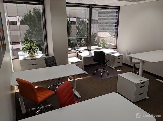 Working at Pacific Workplaces - Oakland at Oakland