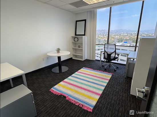 Working at Regus | 8383 Wilshire Boulevard at Los Angeles