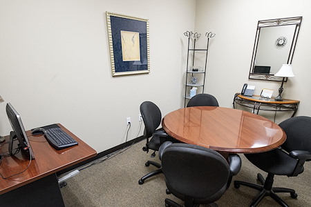 YourOffice - Birmingham - Small Meeting Room