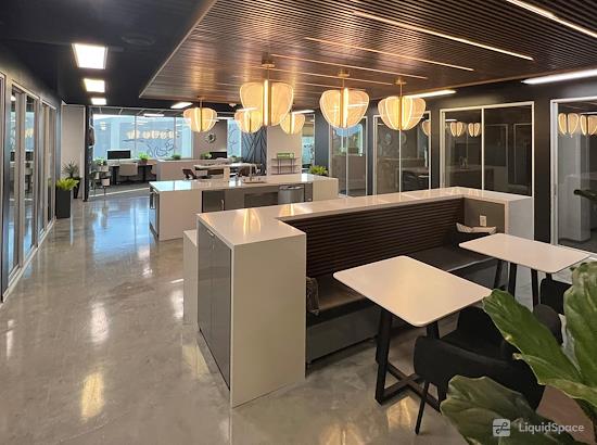 Working at Lucid Private Offices | Allen - Fairview at Allen