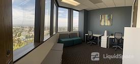 Regus | TOPA Financial Plaza