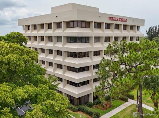 Working at Intelligent Office - Palm Beach Gardens at Palm Beach Gardens