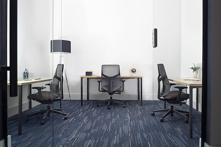 Venture X | Heartland - Private Office- 3 Desk