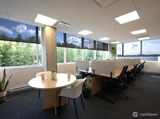 Working at 2C2B Coworking- Mascouche at Mascouche