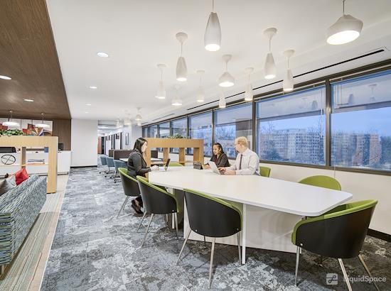 Working at Regus | Democracy Plaza at Bethesda