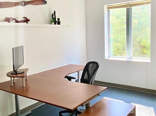Working at Hangr Coworks - Clifton Park at Clifton Park