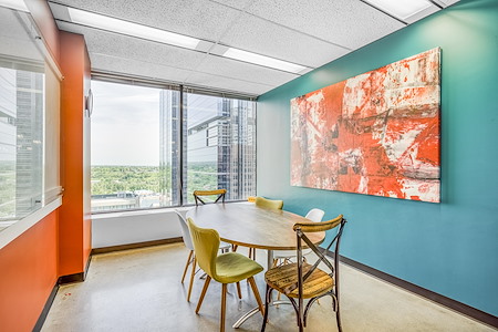 Regus | Calgary Place - Meeting Room