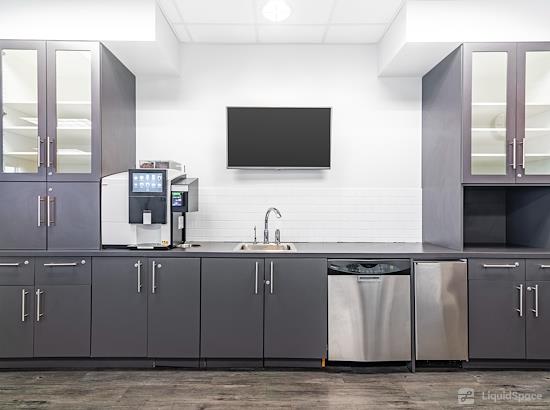 Working at Regus | FL, Tampa - Wells Fargo at Tampa