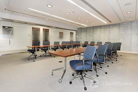 Carr Workplaces - Reston Town Center