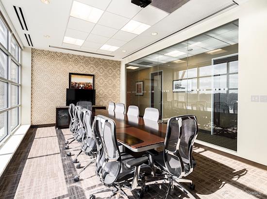 Working at Regus || The Summit at McKinney