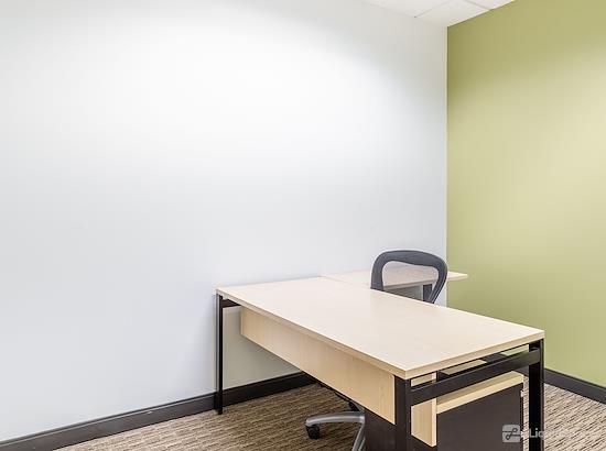 Working at Regus || Lighton Tower at Overland Park