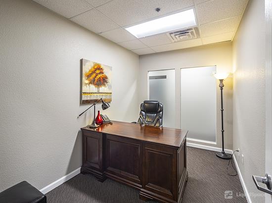 Working at Roseville Executive Suites at Roseville