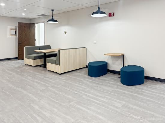Working at Regus | IL, Des Plaines - River Rd at Des Plaines