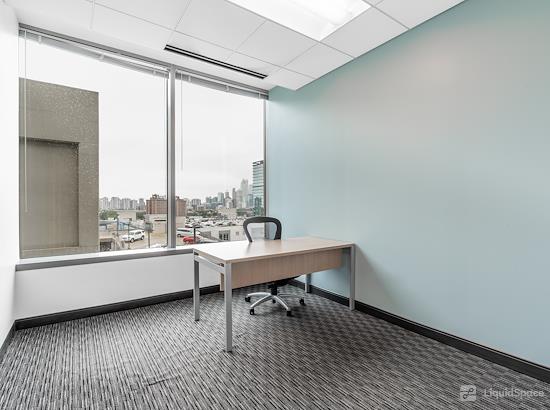 Working at Regus | Lincoln Park at Chicago