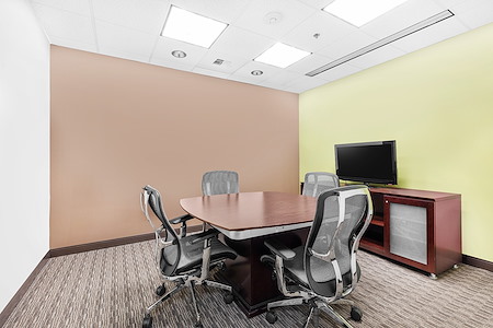 Regus | WA, Mountlake Terrace - Redstone Corporate - Meeting Room