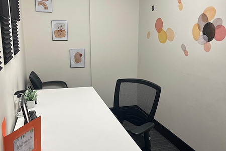 TractionSpace 748 - Day Office