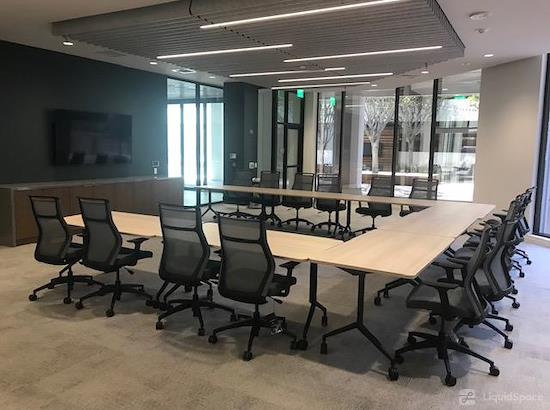 Working at Regus || 155 North Lake Avenue at Pasadena