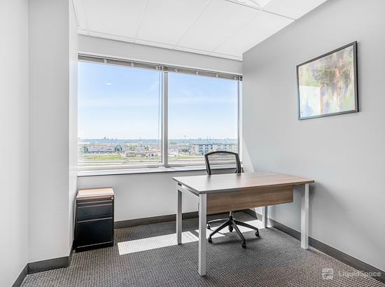 Working at Regus | Lebourgneuf at Quebec City