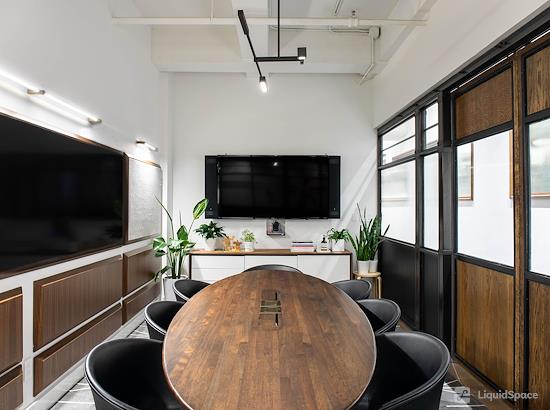 Working at Blender Workspace at New York