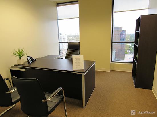 Working at Empire Executive Offices at Fort Lauderdale