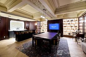 iQ Offices | 302 Bay St.