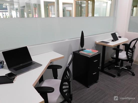 Working at Wilshire 1001 Premium Flex Space & Coworking Solutions at Los Angeles