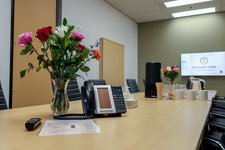 Intelligent Office Oakville - Boardroom 18 people