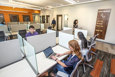 Workbar Salem - Dedicated Desk