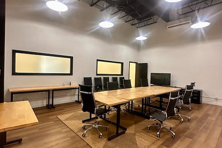 Office146 - Meeting & Event Space for 20: Studio #55