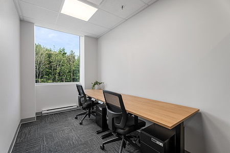 2C2B Coworking- Mascouche - Private office for / Bureau privé pour 2