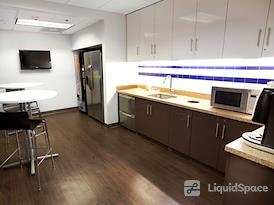 Regus | Brickell Bayview