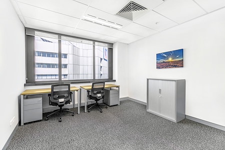 Regus | Adelaide 25 Grenfell Street - Day Desk