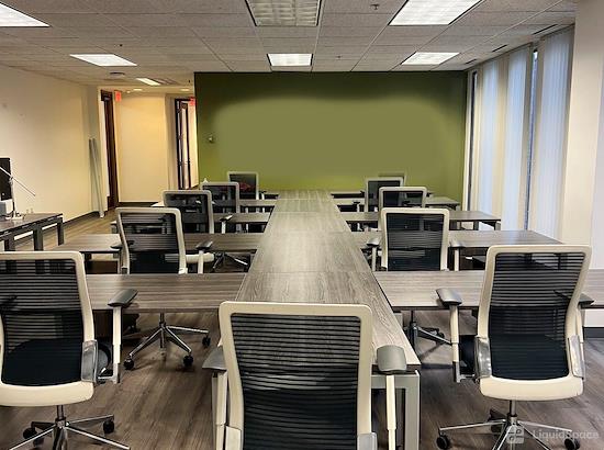 Working at Peachtree Offices at Downtown, Inc. at Atlanta