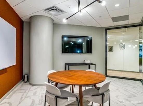 Working at Foster Coworking at Irving